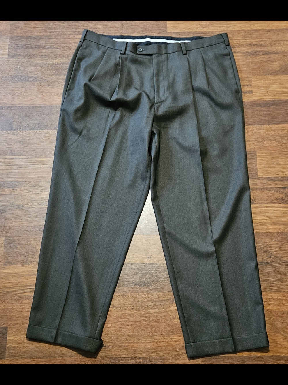 PERRY ELLIS mens portfolio dress pants SIZE 43x32  COLOR GREY CP29D